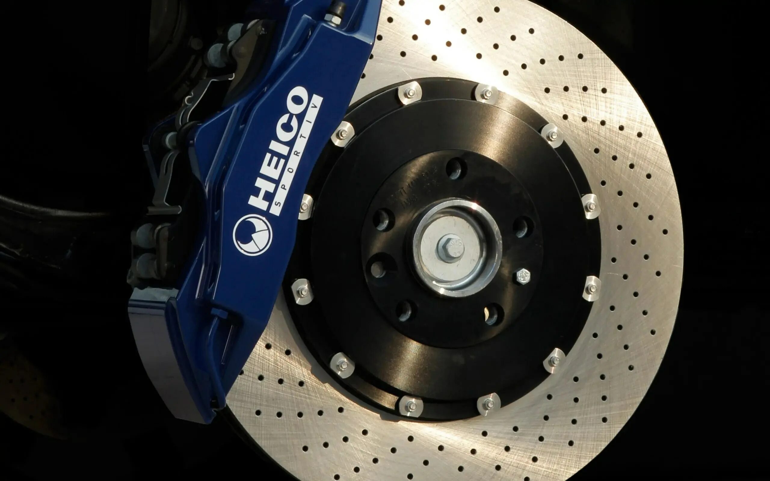 Купить диски тормозные вольво. Тормоза Вольво xc60 BREMBO. Xc60 передние тормозные диски. Тормозные диски Volvo xc60. Volvo Polestar суппорта.