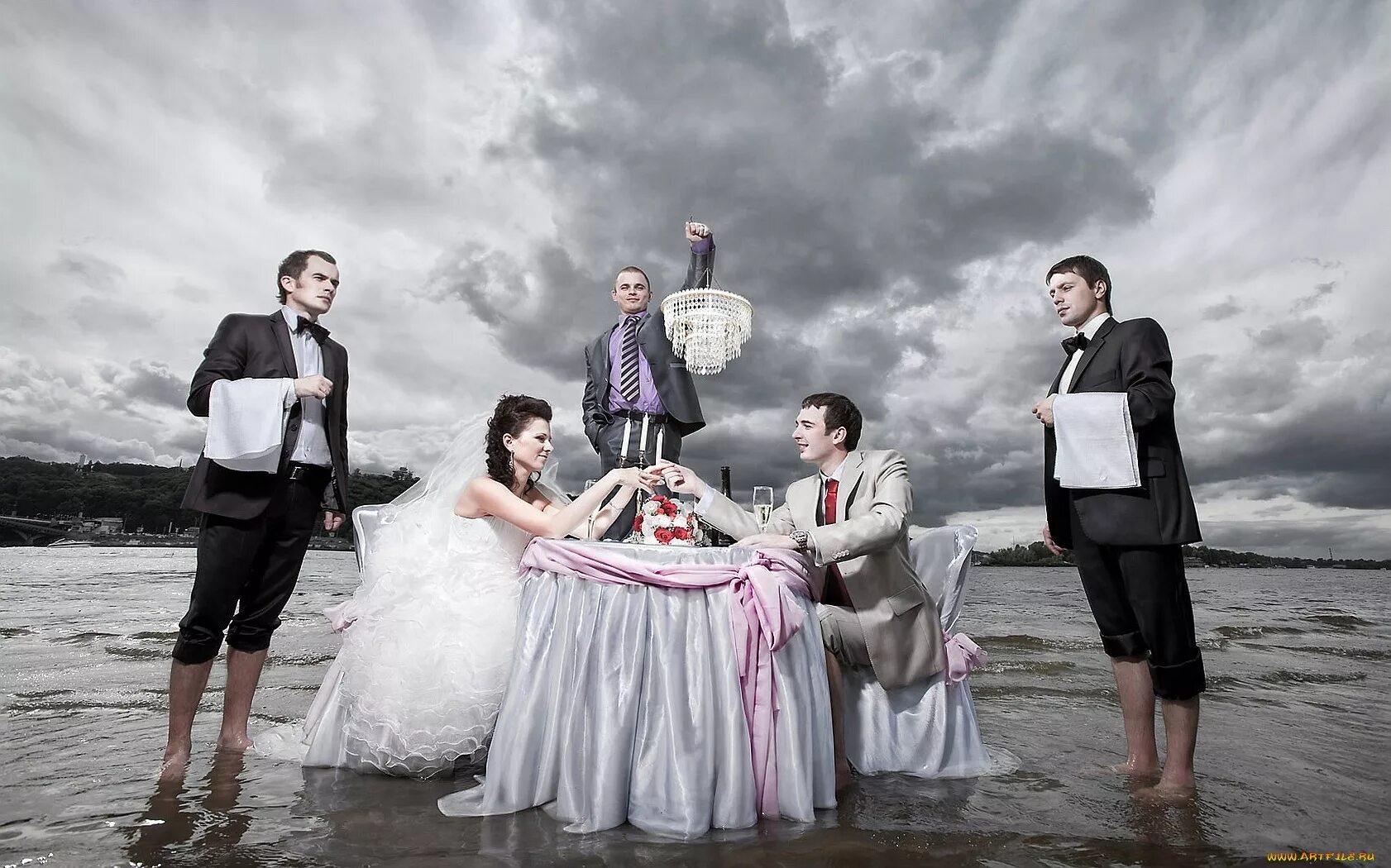 The 30 Best And Most Beautiful Wedding Pictures Of 2014 Funny wedding photos, Fu