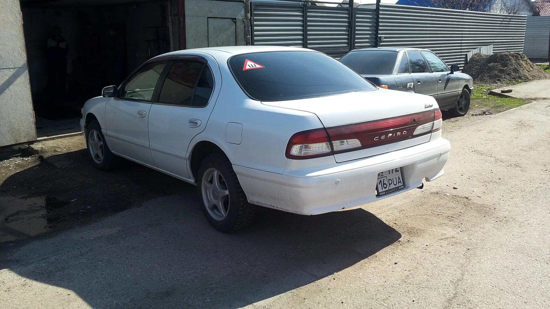 Кузов ниссан цефиро. Nissan cefiro 2000. Ниссан цефиро а33 2001. Nissan cefiro a33. А33 autech.