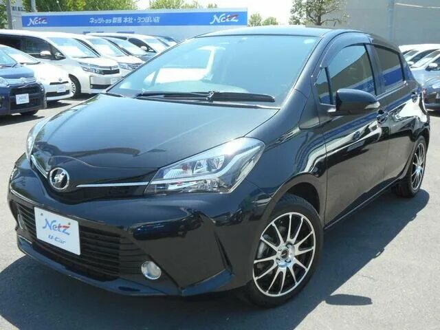 Витц 2014 года. Toyota Vitz 130. Toyota Vitz III (xp130) Рестайлинг. Vitz Toyota xp130 рестайлинги. Toyota Vitz 2017 год 130 кузов.