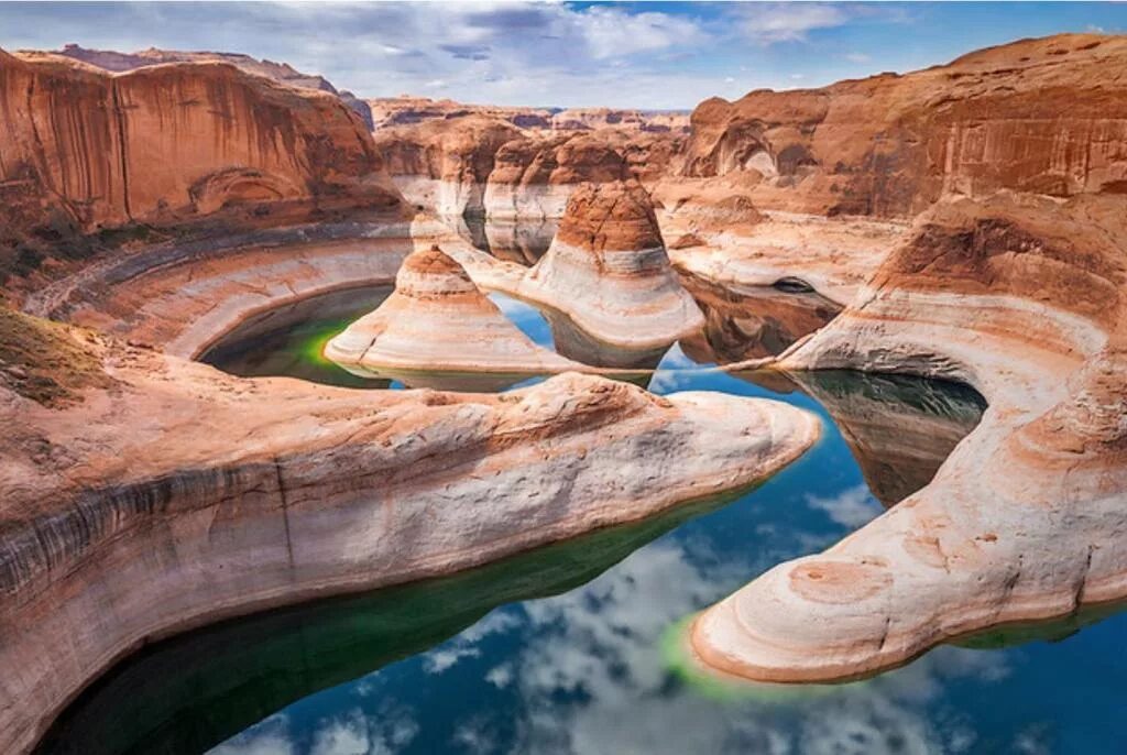 Невероятное количество. Озеро Пауэлл reflection Canyon. Каньон Глен Аризона США. Гранд каньон Австралия. Гранд каньон озеро.