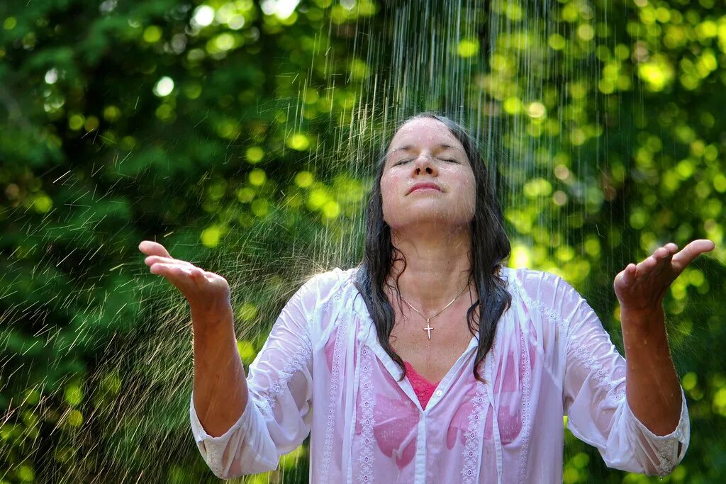 Фото woman raining:. Water Grace. Like Rain. A woman in the Rain photos. Rain likes you 2