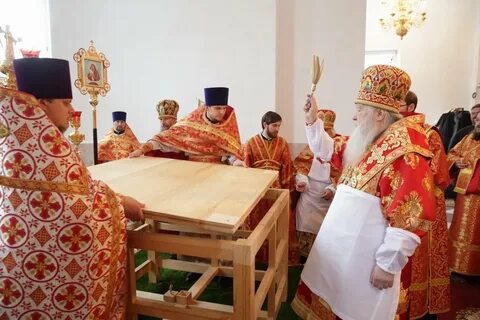 Служба в храме в королеве