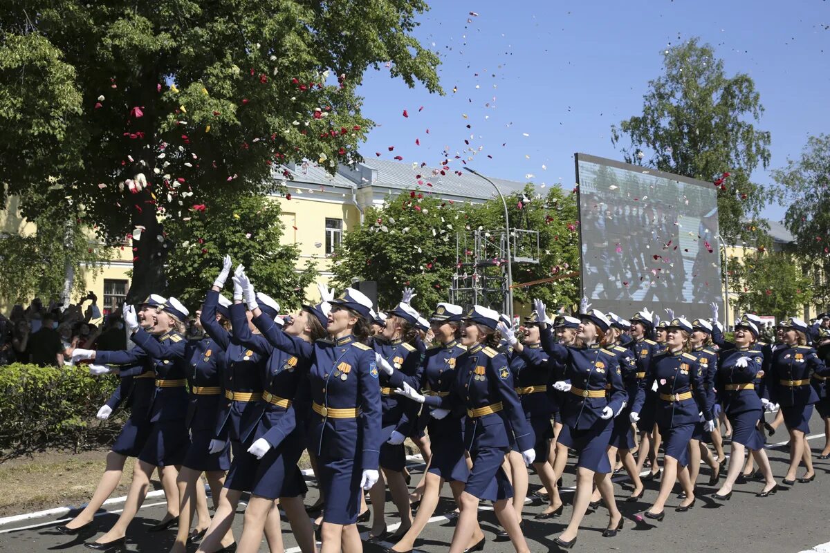 Академия Можайского выпуск 2021. Выпуск вка Можайского 2021. Выпуск офицеров в Академии Можайского. Выпускной в Можайской Академии.