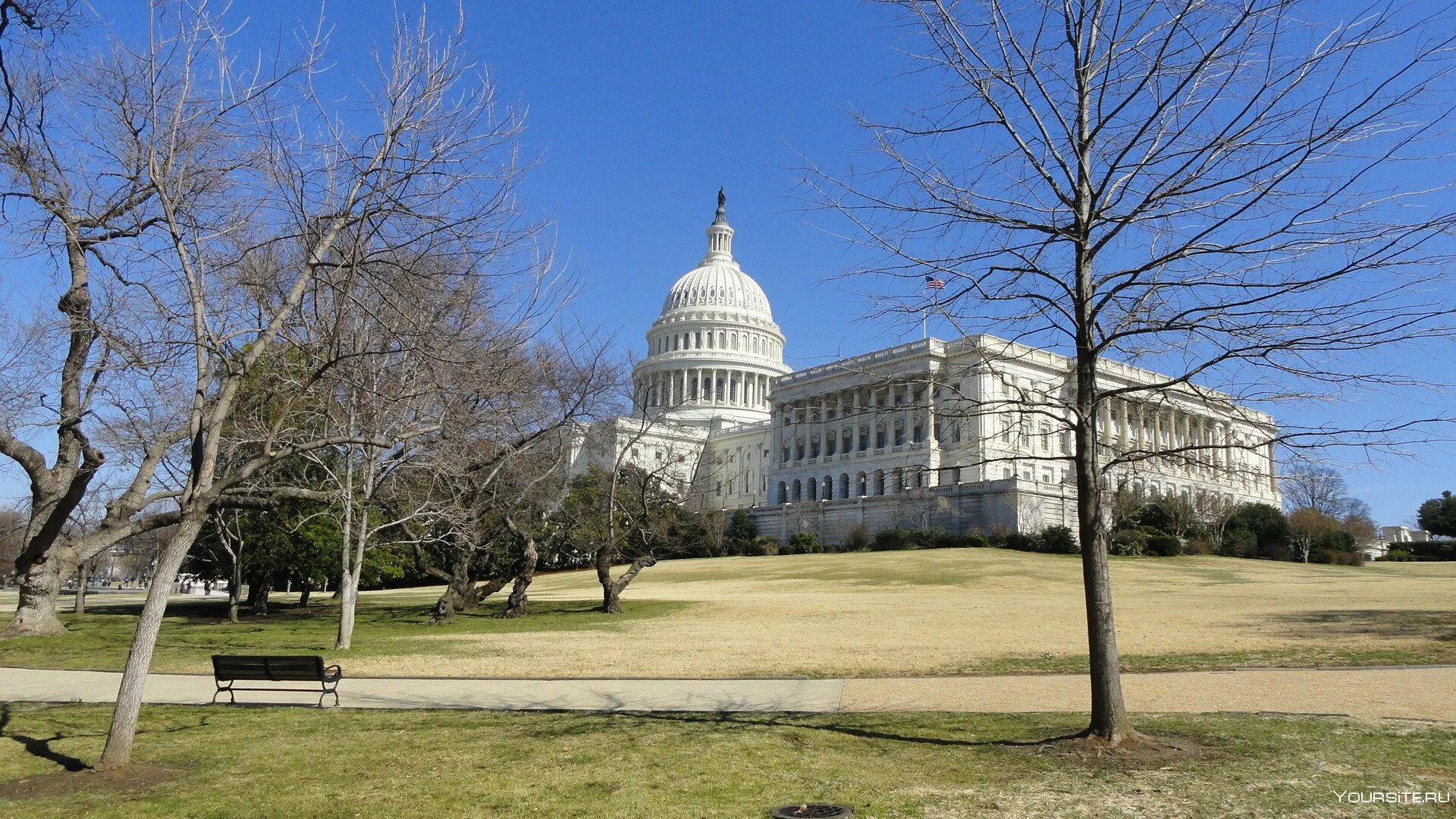 Washington is capital of usa. Вашингтон столица США. Капитолий Вашингтон. Капитолий в Ричмонде проект т Джефферсона. Пригород Вашингтона.