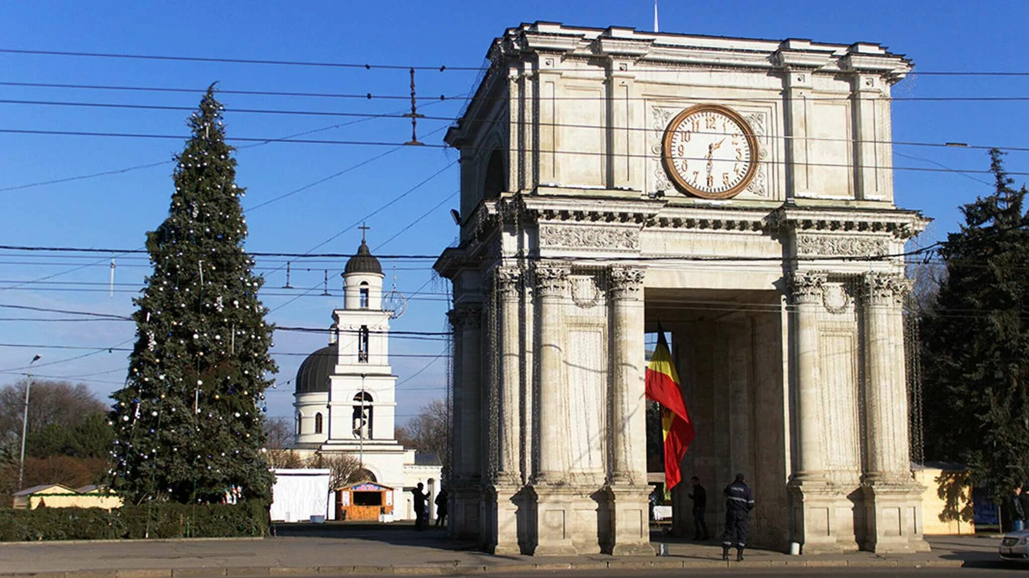 Триумфальная арка Молдова. Триумфальная арка Кишинев. Арка Победы Молдавия. Арка Победы Кишинёв.