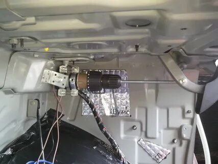 Электропривод двери багажника установка