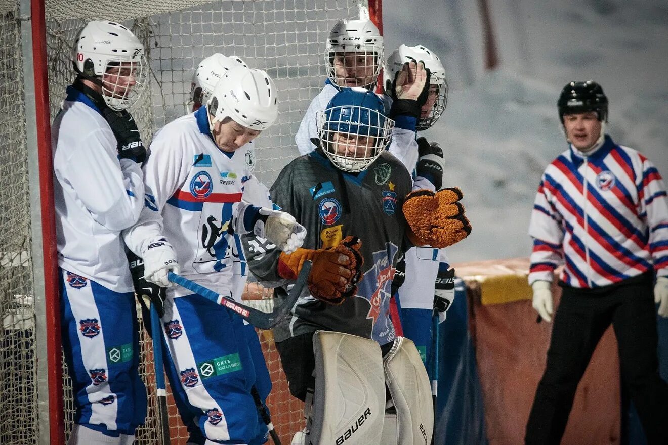 сибсельмаш кузбасс хоккей с мячом
