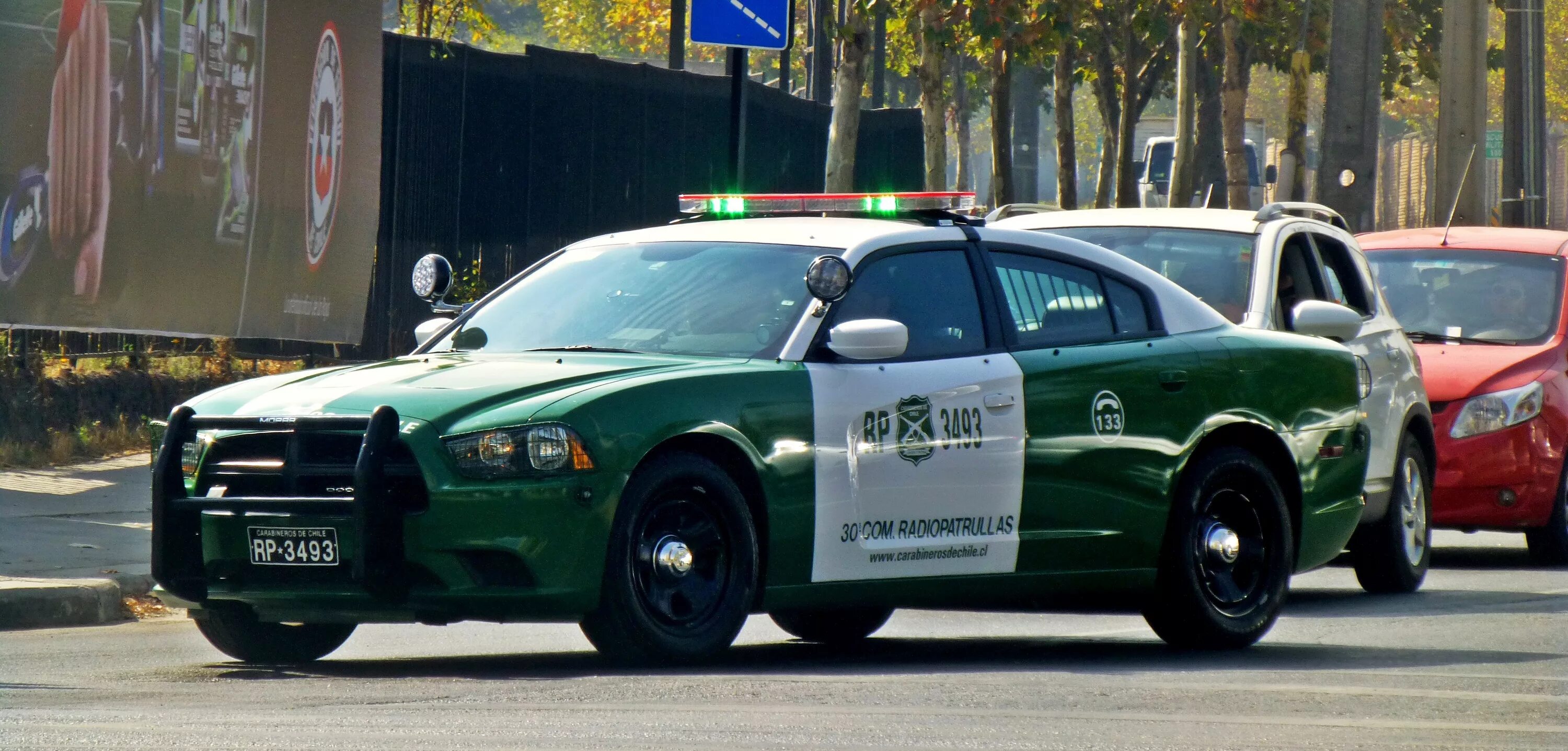 Dodge Charger Police Interceptor Carabineros de Chile - YouTube