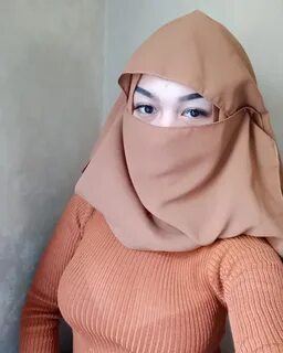 Cewek manis Cadar seksi Ketat Toge.