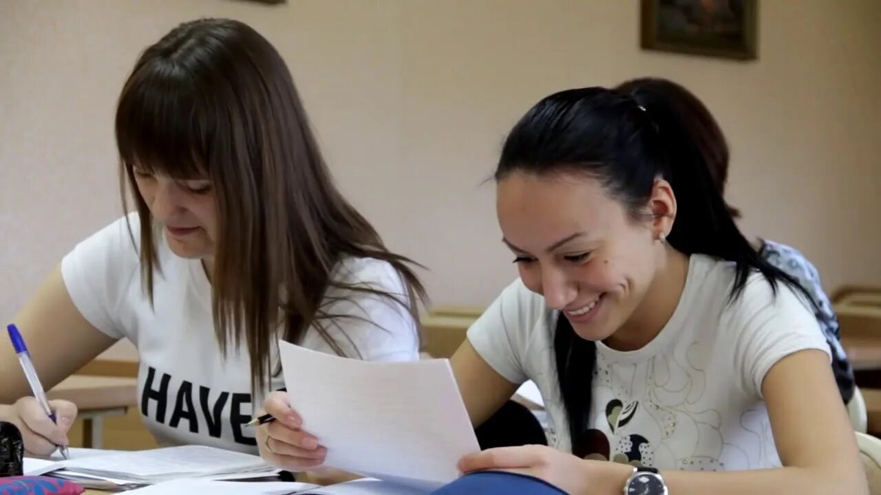 Филфак омгу. Омгу достоевского филфак. студенты филфака омгу. аленина омгу. бережнова омгу.