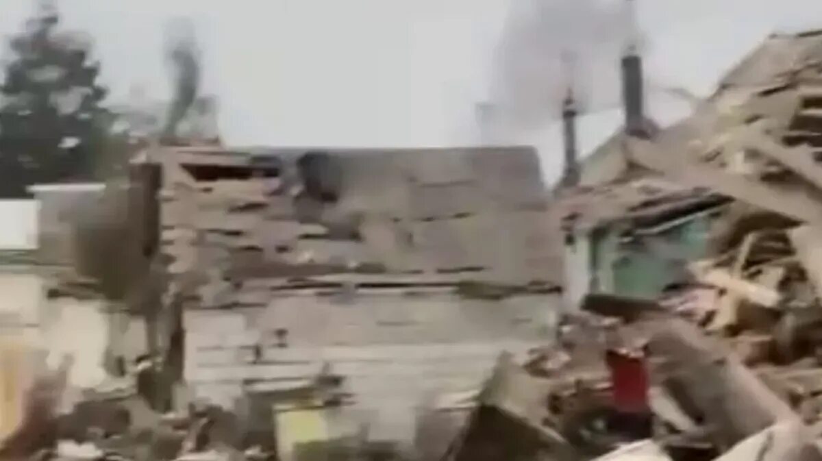 Взрыв беспилотника в татарстане. Взрыв дома. Разрушенный дом.