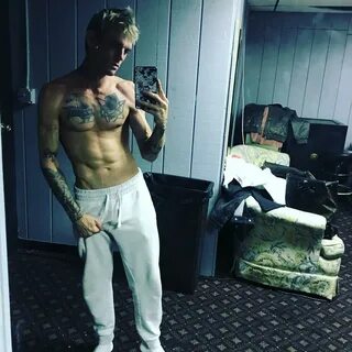 General picture of Aaron Carter - Photo 259 of 3993. 