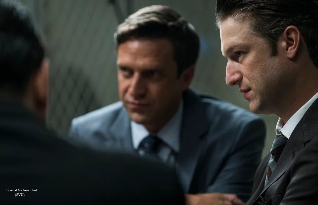 Картина закон и порядок. Закон и порядок. Закон и порядок специальный корпус оливия. Закон и порядок сериал сша. Law and order svu.