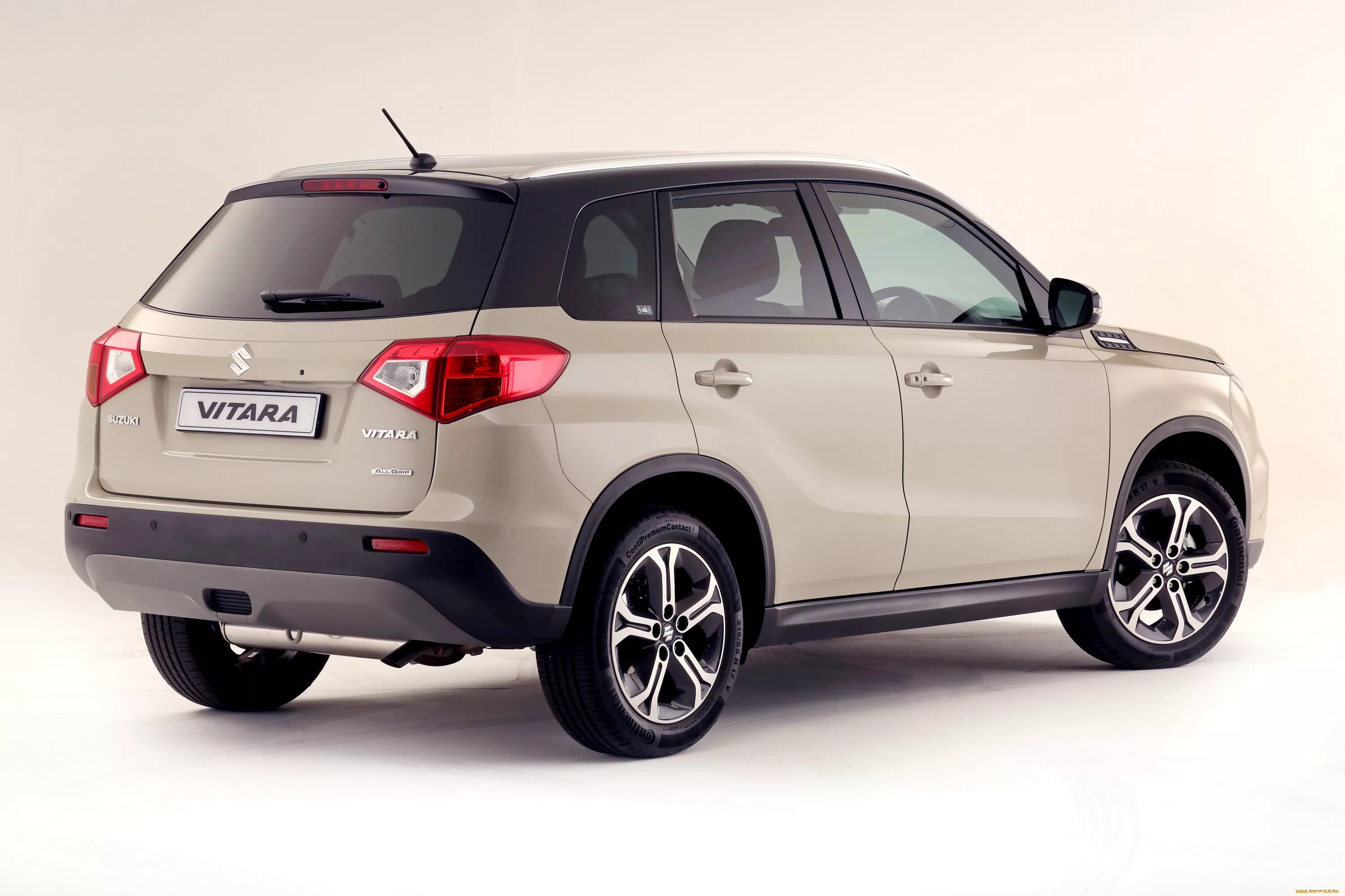 Сузуки витара 2017. Suzuki vitara 2015. Сузуки гранд витара 2015 года. Сузуки витара 2015 г. Судзуки гранд витара 2015.