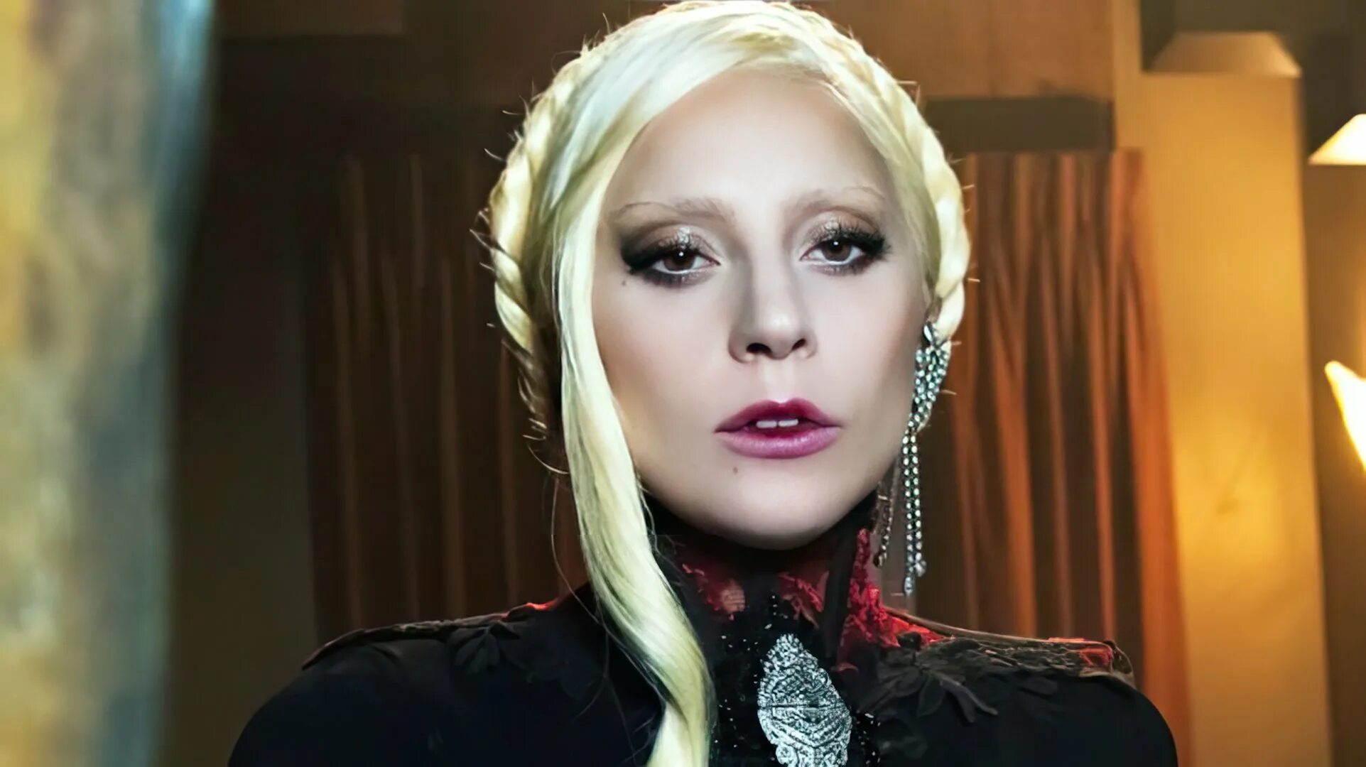 Американская история ужасов гага. Леди гага аиу отель. Американская история ужасов гага. Американская история ужасов гага. Леди гага графиня элизабет.