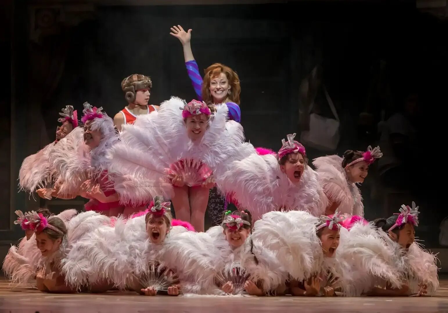 Театр + мюзикл для дошкольников. Театр лдм мастер и маргарита. Бродвейский мюзикл красавица и чудовище. Билли эллиот мюзикл. Мюзикл красавица и чудовище москва 2008.