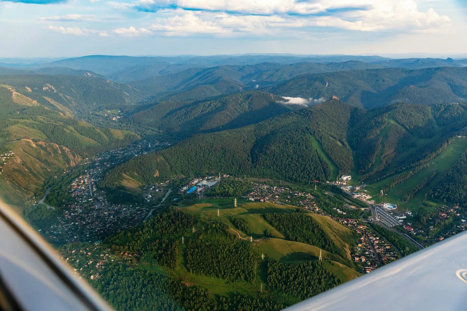 Аэроклуб угол атаки красноярск. Полет над красноярском. Полет над красноярск. Дивногорск красноярский край. Сергей филинин фотограф красноярск.
