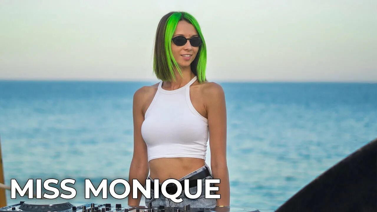 Miss monique биография. Мисс диджей. Miss monique ibiza. Miss monique ibiza. Miss monique 2022.
