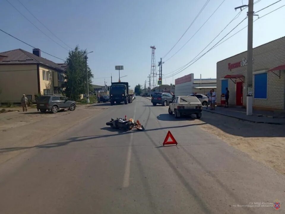 10 августа волгоград. Пожар в котельниково. 10 августа волгоград. 10 августа волгоград. Пожар в котельниково.