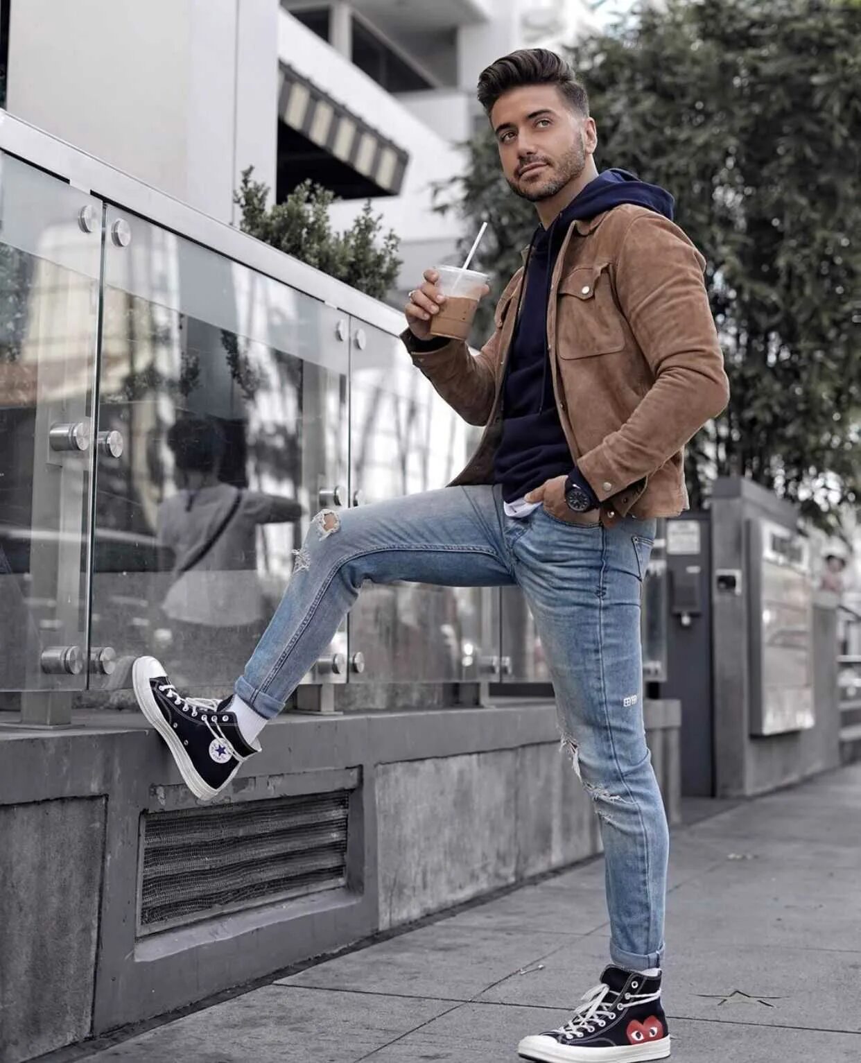 Кеды Converse look men. Конверс Кэжуал стиль. Конверс Кэжуал стиль мужской. Аутфиты конверс мужские.