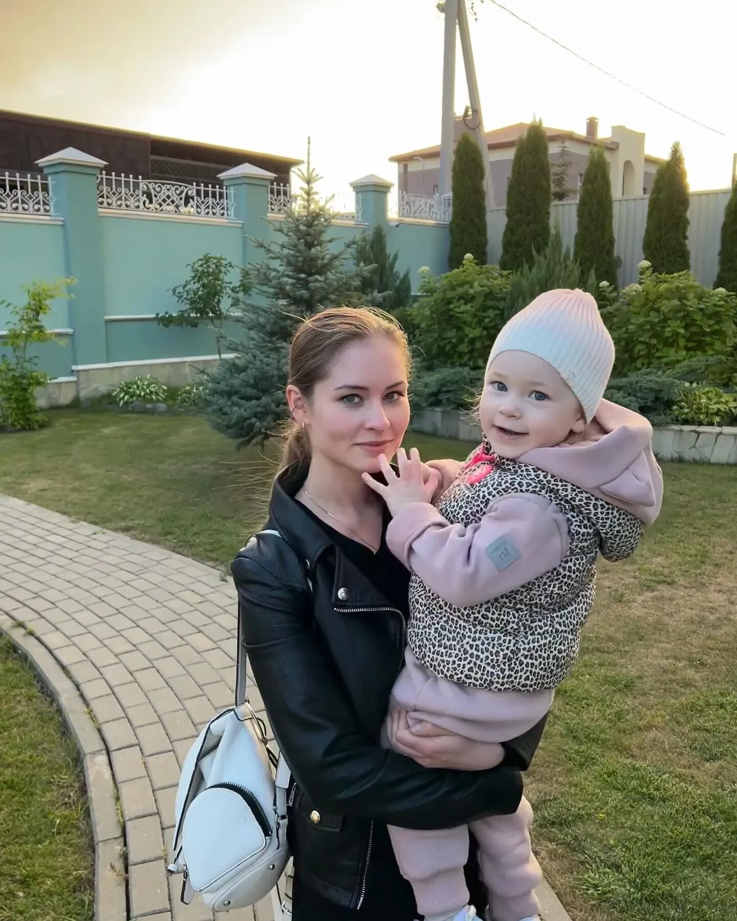 Липницкая родила второго ребенка. Липницкая родила второго ребенка. Липницкая олимпийская чемпионка. Липницкая родила второго ребенка. Липницкая родила второго ребенка.