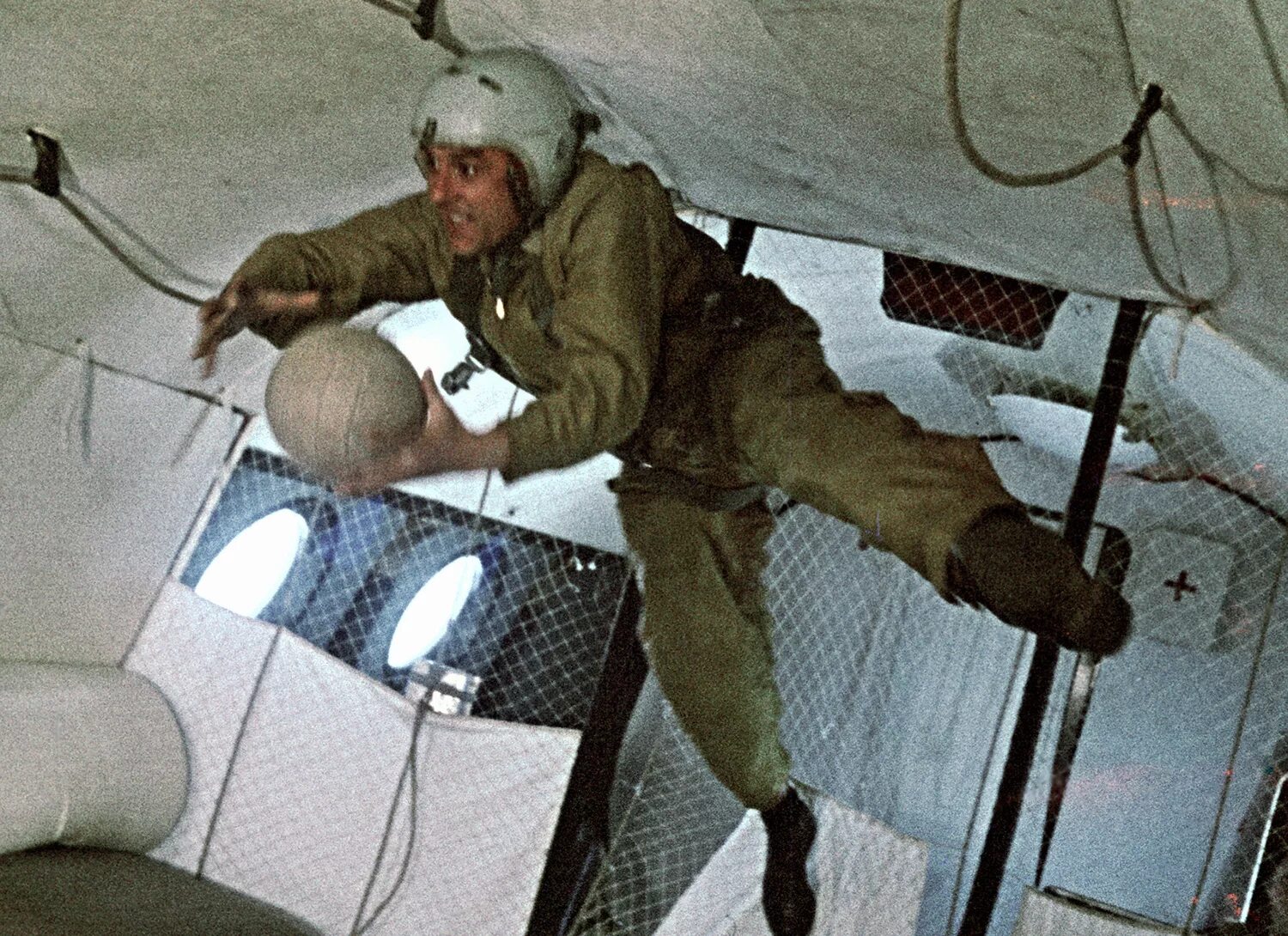 Почему умирают космонавты. Останки Космонавта Владимира Комарова, СССР, 1967.