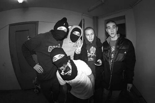 Мегаполис pra killa'gramm feat. Тбили. Тбили теплый фальшивый мир текст. Тбили тёплый. Тбили теплый фальшивый мир текст.