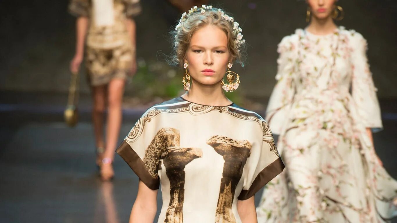 Мода дольче габбана 2020. Dolce gabbana haute couture. Дом моды дольче габбана. Показ дольче габбана 2024. Dolce моды.