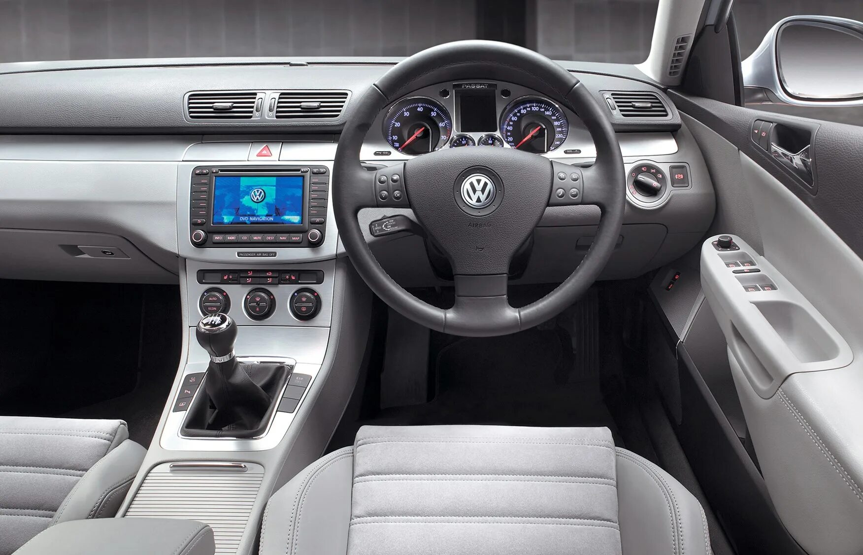 Фольксваген Пассат b6 салон. VW Passat b6 салон. Фольксваген Пассат б6 седан салон. Volkswagen Passat b6 Interior.