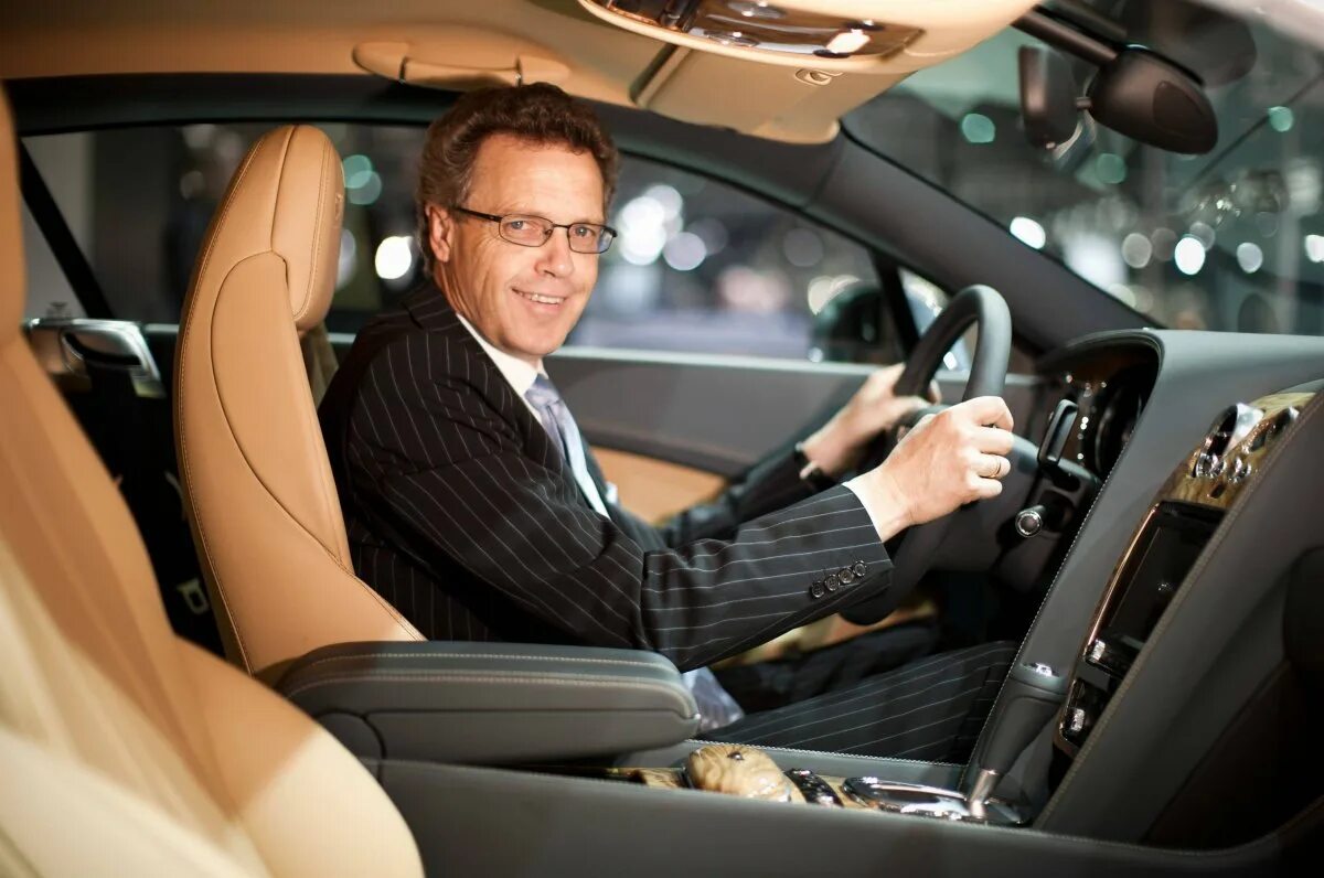 Состоятельный мужчина. Богатый парень. Состоятельный человек. Успешный мужчина. М р успешный.