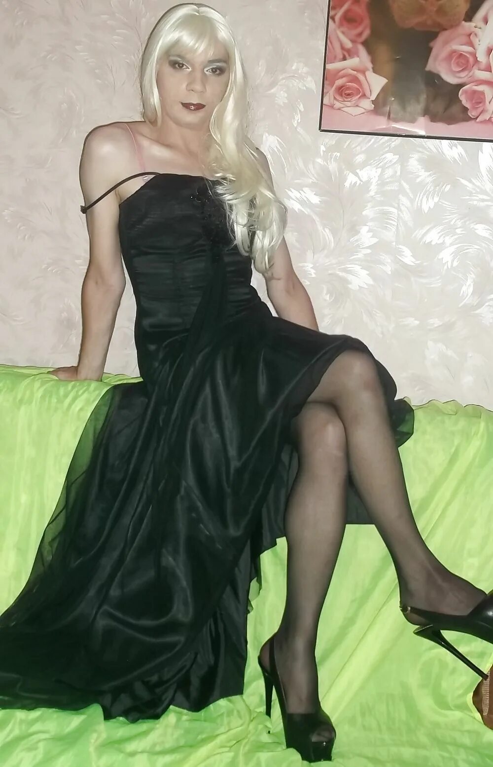 Кроссдрессеры москвы. Фембой моника. Кроссдрессинг никола джейн. Анкеты кроссдрессеров. Эрика скотт кроссдрессер.