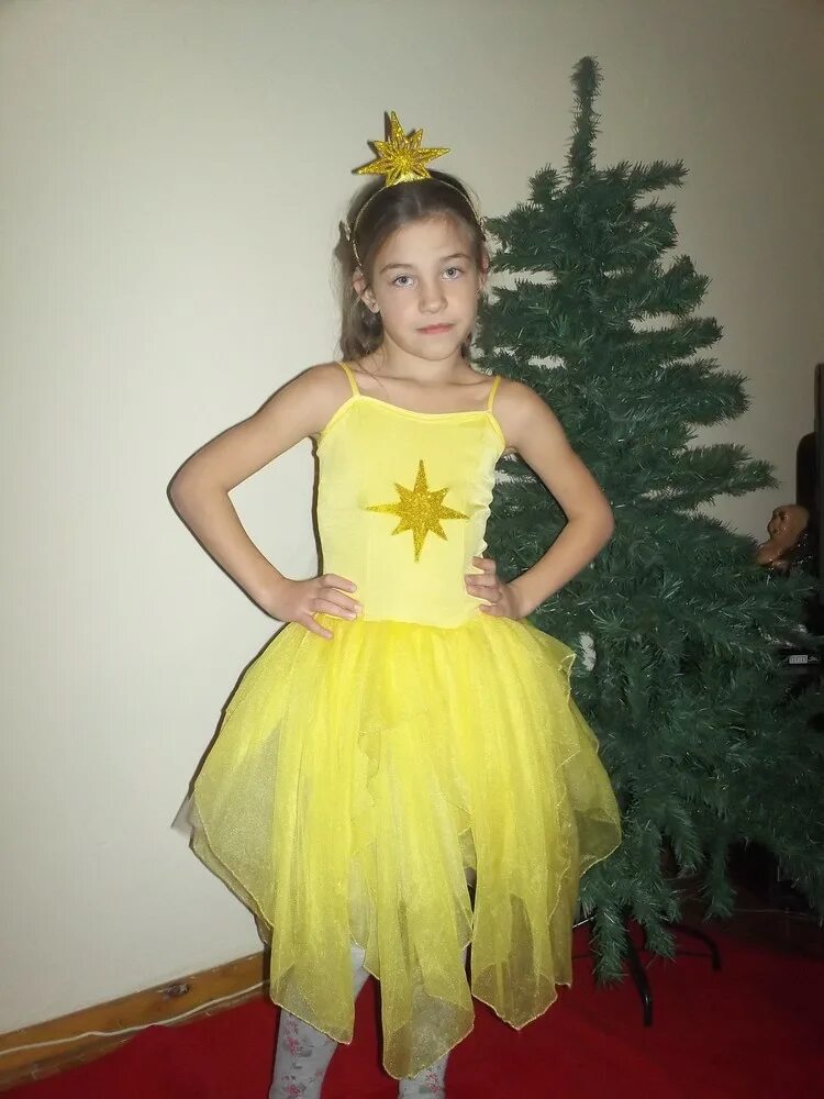 костюм звездочки из белого платья. костюм звезды белые. костюм звезды белые. виктория бекхэм в смокинге. костюм брючный дженнифер лопез.