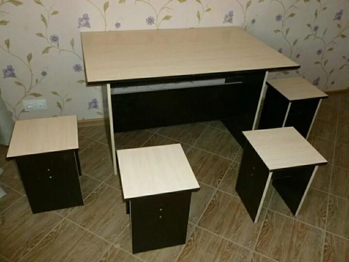 Мебель из лдсп своими. Стол из лдсп. кухонный стол из дсп. stol i taburetki iz ldsp. кухонный стол из лдсп.