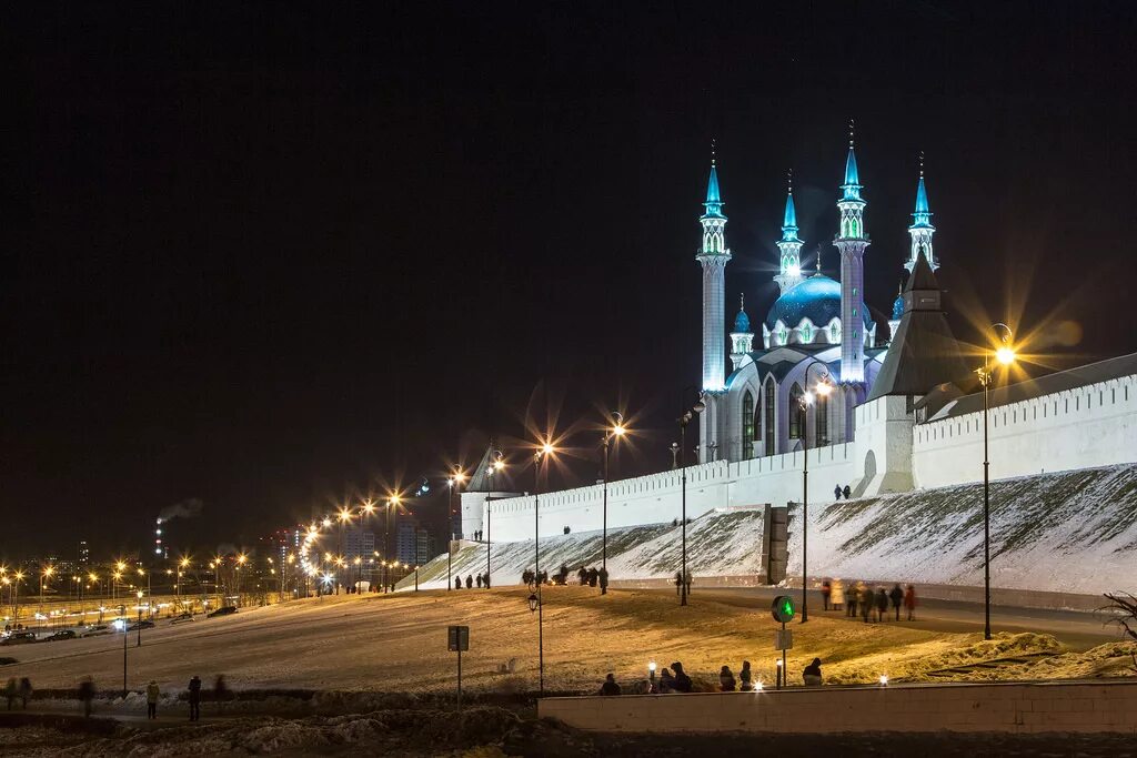 Казанский Кремль Казань. Ночной Кремль Казань. Зима Казань Казанский Кремль. Казань Кремль зимой. Казань междугороднее