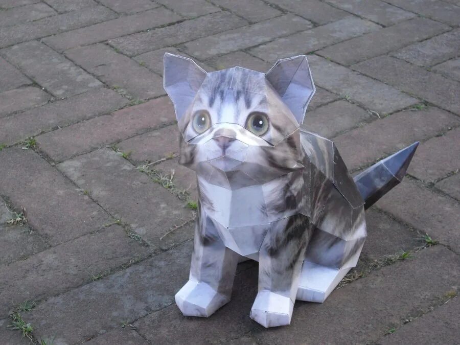 Объемная кошка из бумаги. Объемный кот. Бумажные фигурки котов. Котик из бумаги. Реалистичный кот из бумаги.