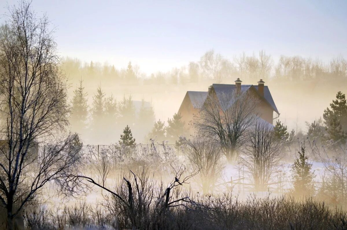 Река мостки рассвет деревня. Туманы над крыльцом. Закат в тумане. Природа перед войной. Туманы над крыльцом.