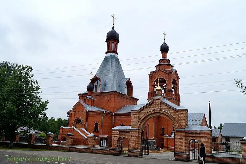 Нея картинки. Храма Спиридона Тримифунтского в городе нея. Храм святителя Спиридона город нея. Храм в городе нея. Жители г. нея.