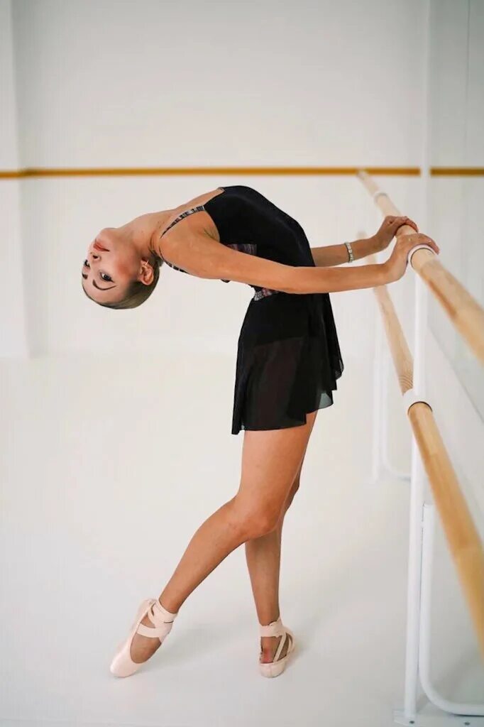 левита студия балета и растяжки красноярск. левита студия растяжки. Levita студия балета кострома. студия балета и растяжки levita екатеринбург. Levita студия балета и растяжки.