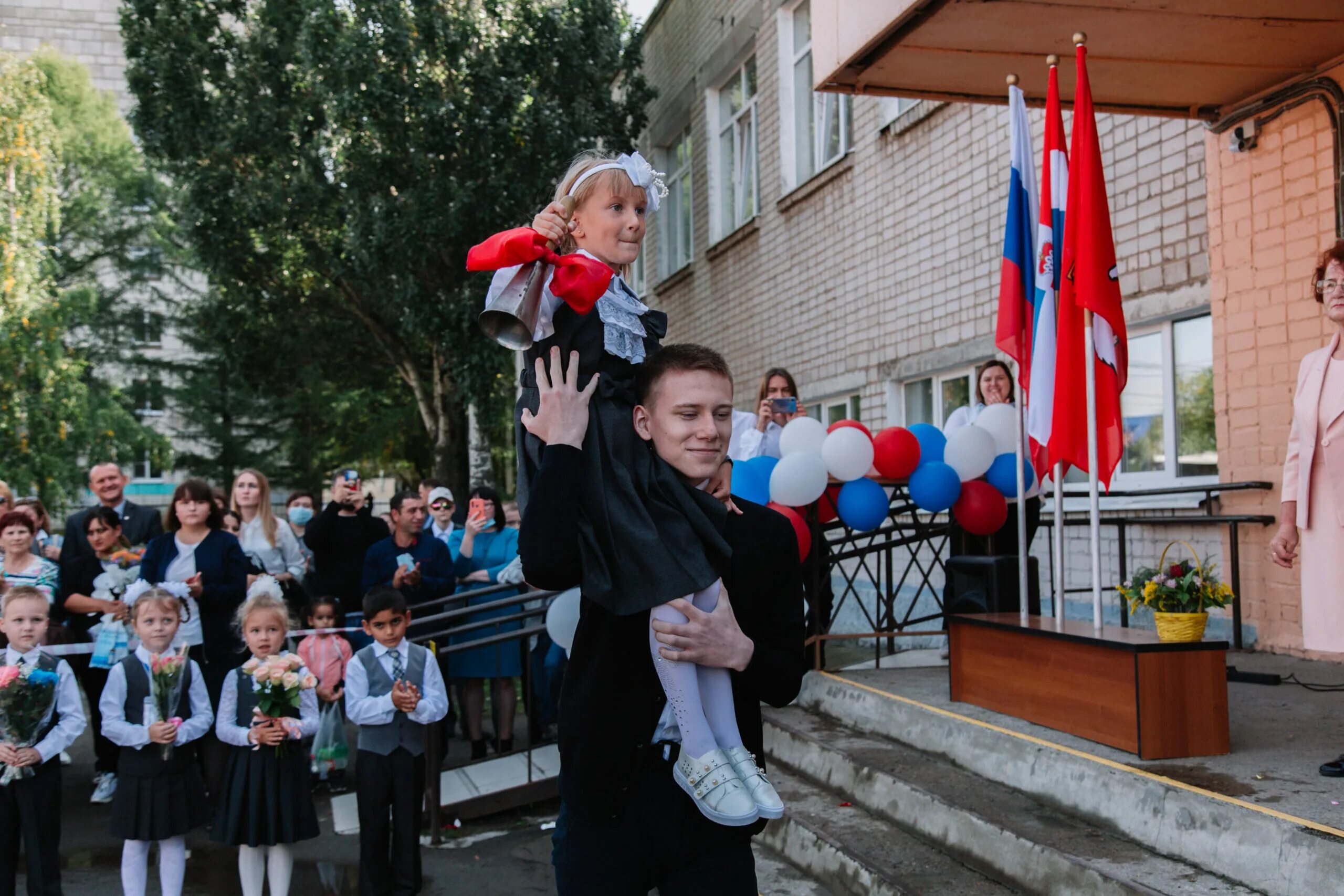 1 школа пермь 1 класс. 1 школа пермь 1 класс. 1 школа пермь 1 класс. Школа 18 пермь. Пермская 50 пермь современное образование.