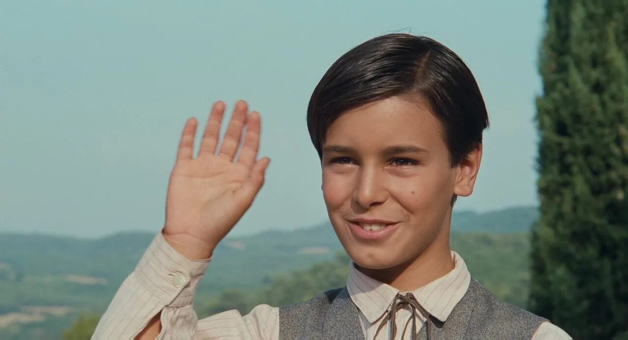 Драма: «моя мать» (2004. Ma mère. Ma mère. Ксавье долан 2009. Мальчики в фильмах испании.