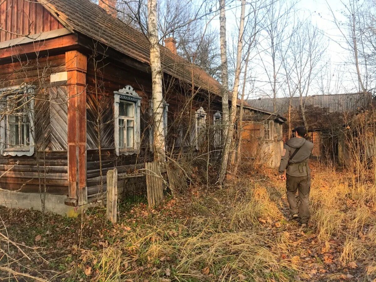 Живу в зоне отчуждения. Самоселы в припяти. заброшенные деревни чернобыльской зоны. заброшенные деревни чзо. самоселы в чернобыльской зоне.