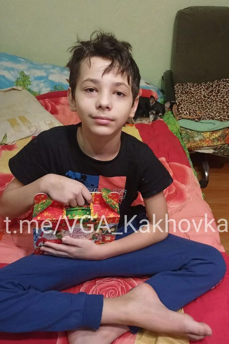 Мальчик стал сиротой. У мальчика встал дошкольники. мальчик 11 лет. мальчик.