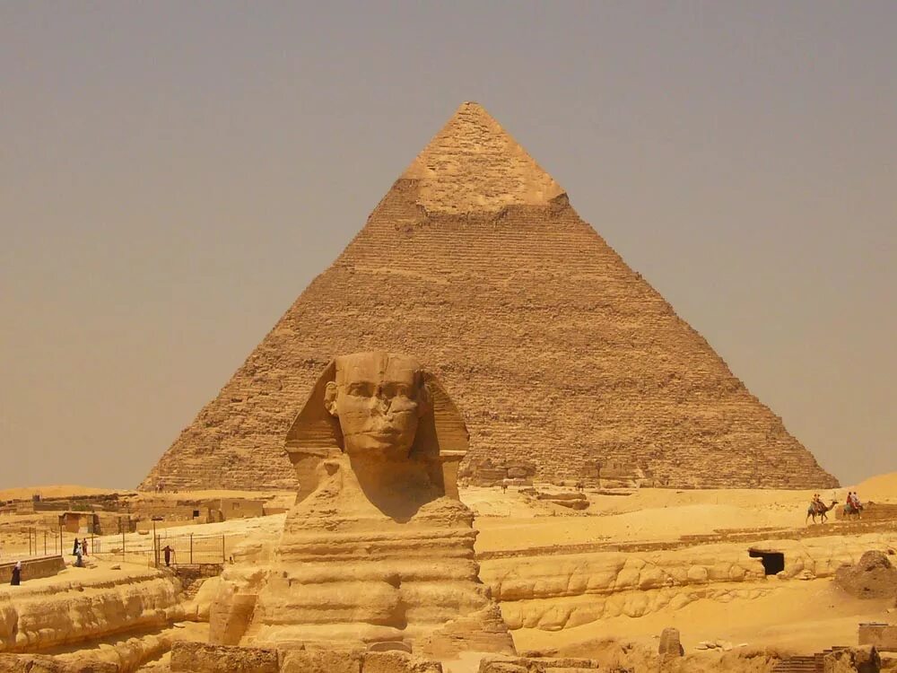 Древний египет строительство пирамиды фараона хеопса. Пирамида Тутанхамона в Египте. Пирамида Хеопса древний Египет. Гробница Египта пирамида Хеопса. Пирамида Хуфу древний Египет.
