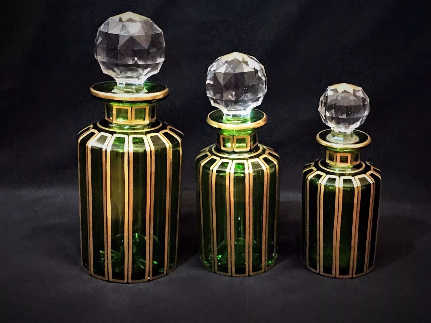 Интернет магазин баккара. Francis kurkdjian baccarat rouge 540. Baccarat серый флакон. Духи баккара руж 540. Старинное стекло баккара.