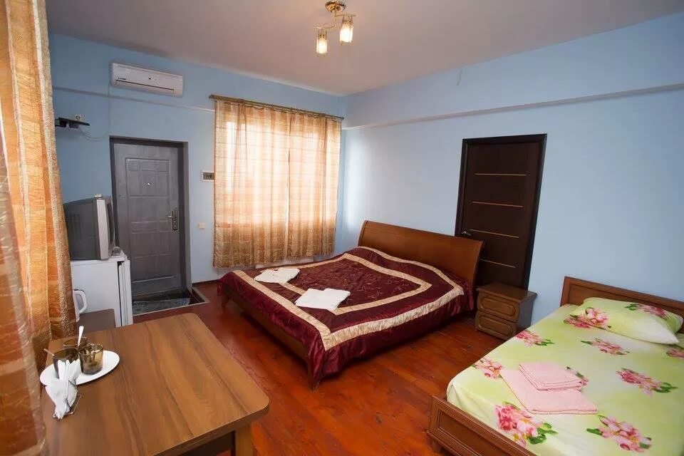 Болгария золотые пески 2022. Гостиница в болгарии богородская фото. Болгария отель плиска. Отель золотые пески абхазия двухместный стандартный. Perla hotel golden sands hotel золотые пески standard room.