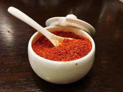 Острая приправа из овощей или мяса