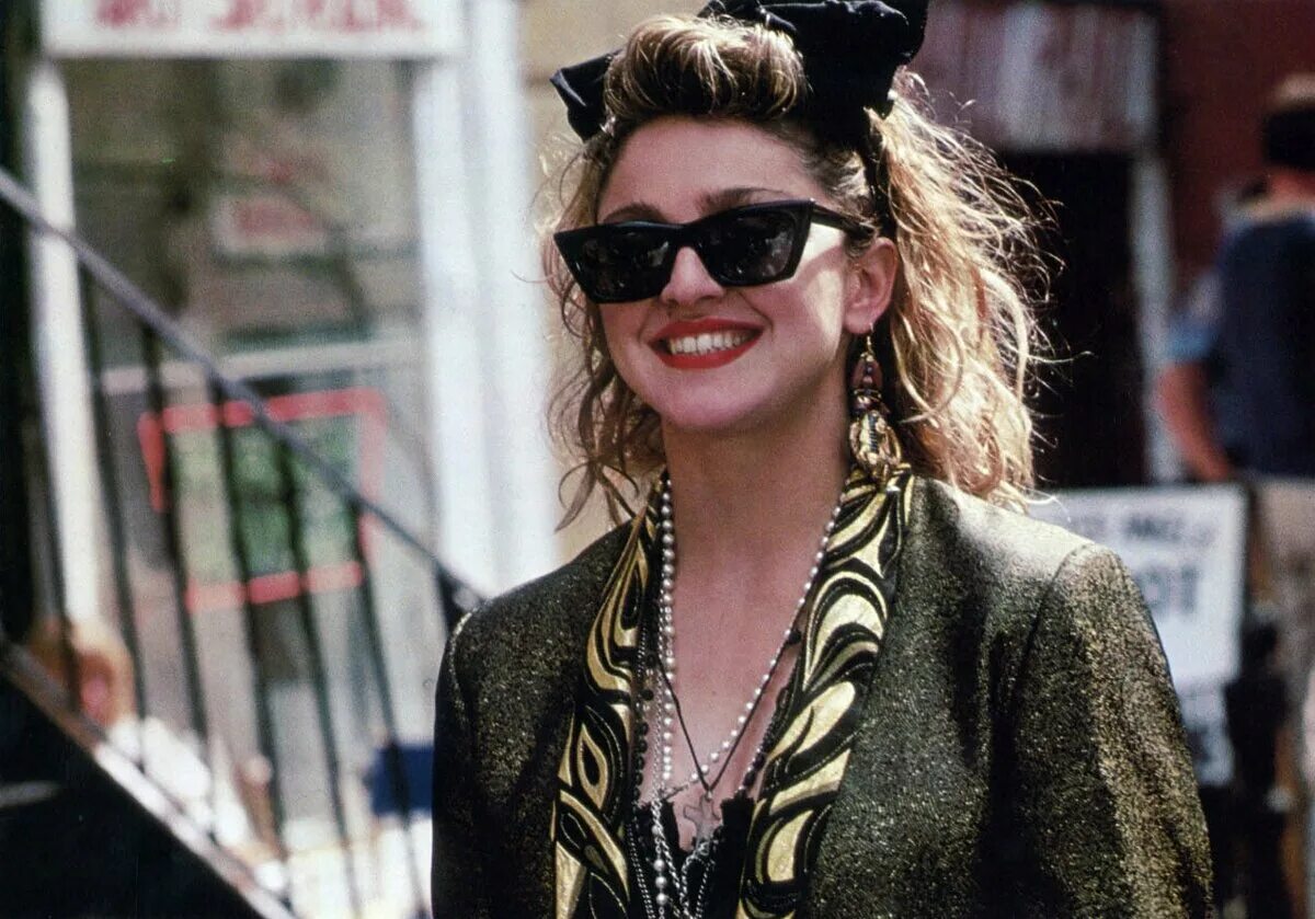 Ищу сьюзен. Ищу сьюзен. Desperately seeking susan 1985. Мадонна отчаянно ищу сьюзан. Ищу сьюзен.