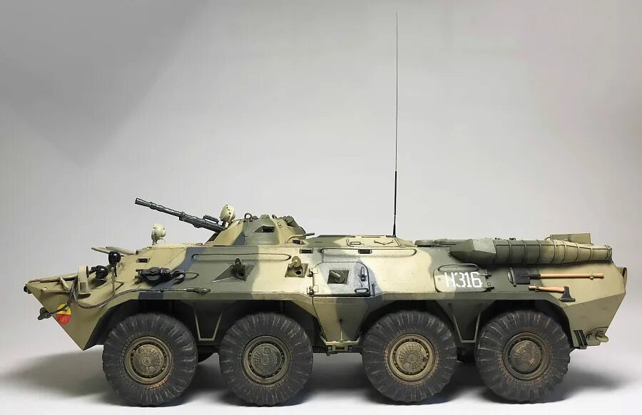 Бтр сбоку. Бтр-80а. Бтр 80 с 30мм пушкой. Брдм-2m. Бтр-80а трумпетер.