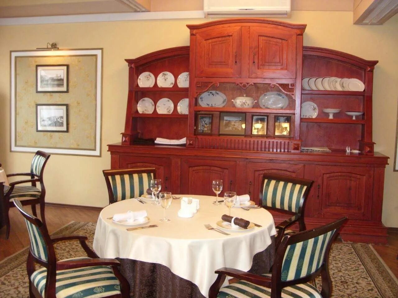 Трактир на блохина 5. Нижний новгород улица пискунова 11 трактиръ на улице. Пискунова 11 нижний новгород ресторан. Джани ресторани, нижний новгород. Трактир пискунова.